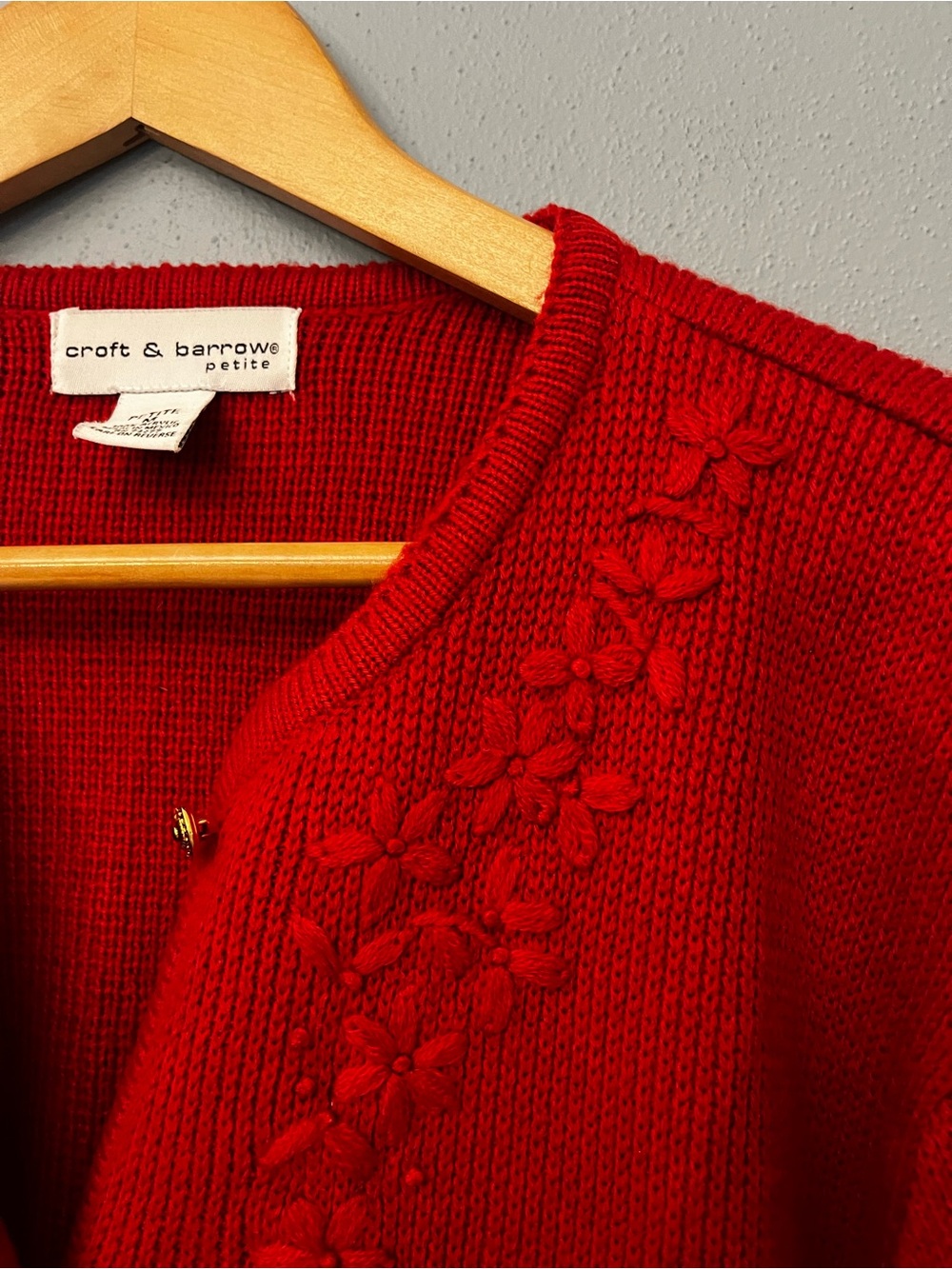 Vintage croft & barrow Embroidered Cardigan - Picture 2 of 3